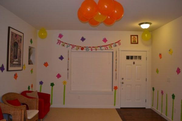 Birthday room decoration simple