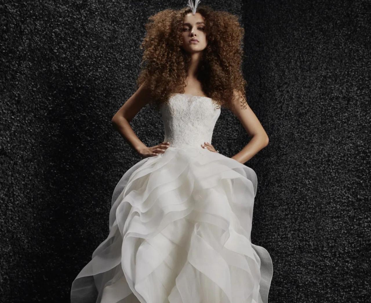 How much do vera wang wedding dresses cost