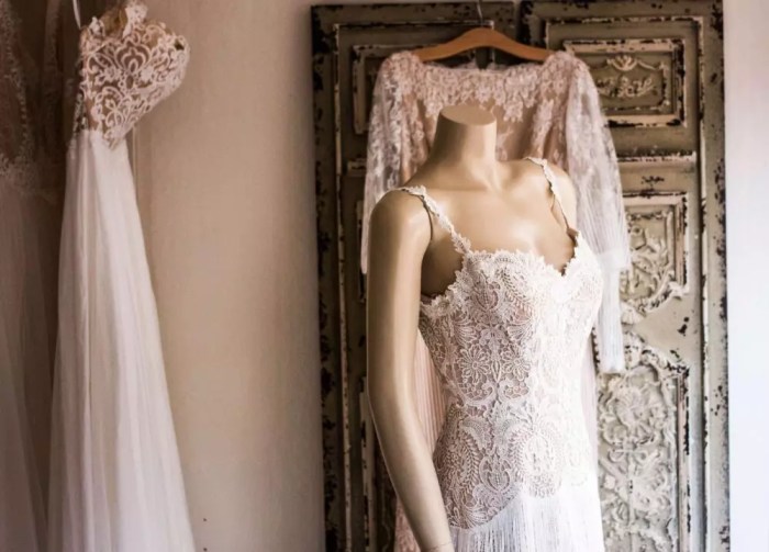 How much is a wedding dress rental