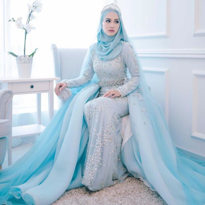 Islamic women wedding dress