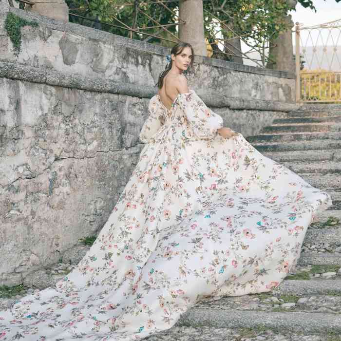 Floral wedding dresses with sleeves